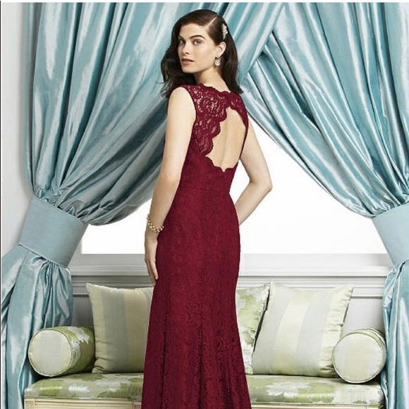 „Host pick“ Dessy Collection Bridesmaids Dress - Picture 2 of 10